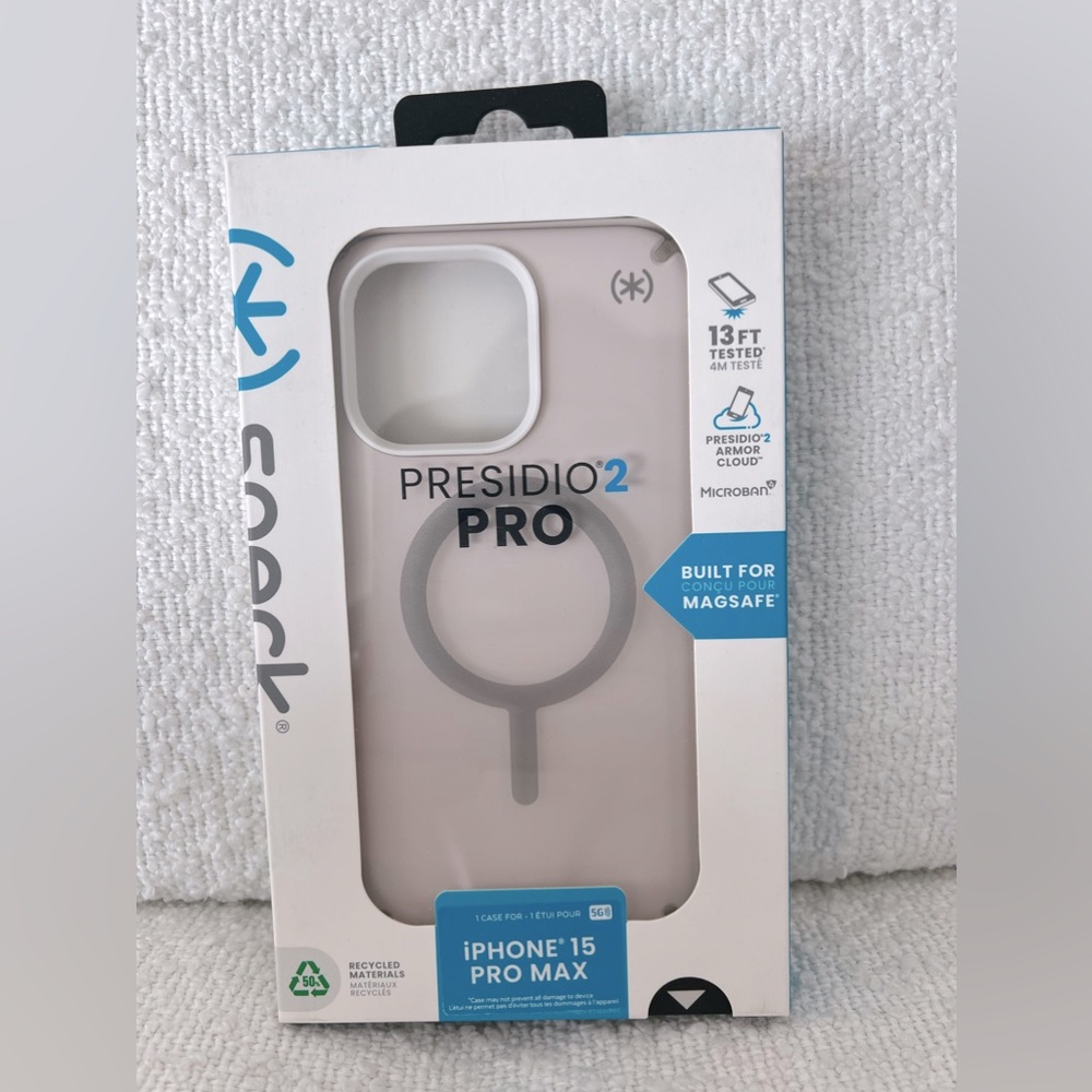 Speck Presidio 2 PRO case - NWT